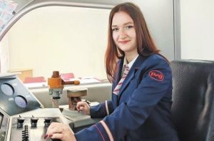 Первая женщина-машинист приступит к работе на Горьковской магистрали