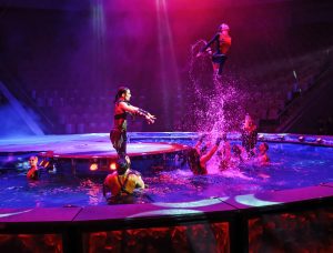 Гастроли цирка на воде «Царство фонтанов» проходят в Нижнем Новгороде