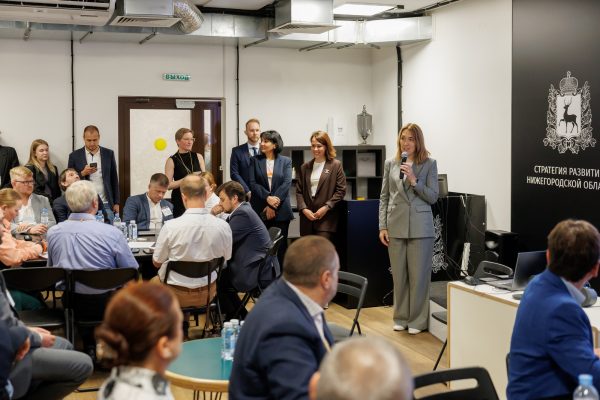 Более 70 руководителей вузов и НИИ Нижегородской области приняли участие в стратсессии по развитию научно-технологической кооперации