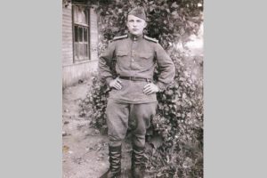 Войну закончил в Берлине: жительница Ветлуги Анна Губарева рассказала о фронтовом пути своего отца