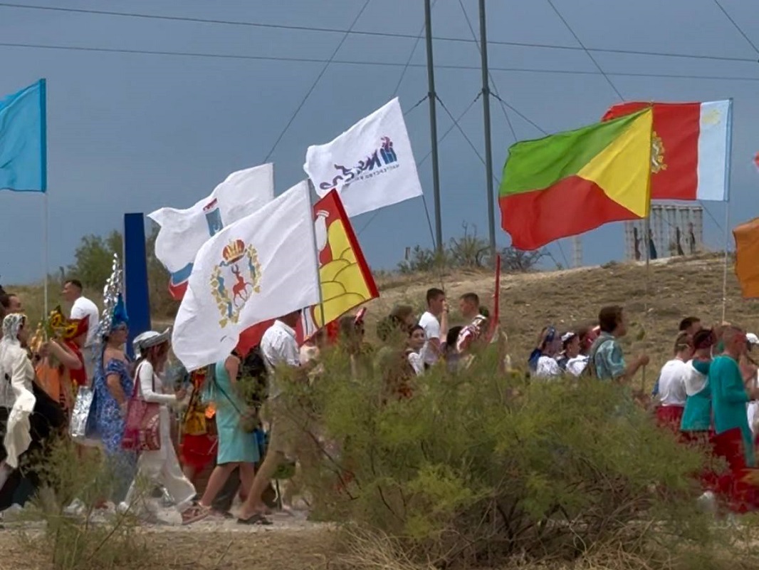 Нижегородская область приняла участие в карнавальном шествии на «Тавриде.АРТ»