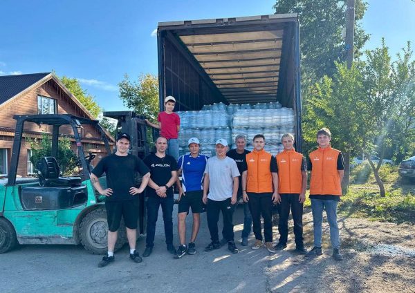 20 тонн питьевой воды для жителей Донецка отправили нижегородские волонтёры