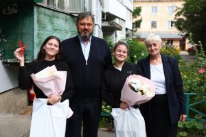 Михаил Клинков вручил ключи от новых квартир жителям Дзержинска