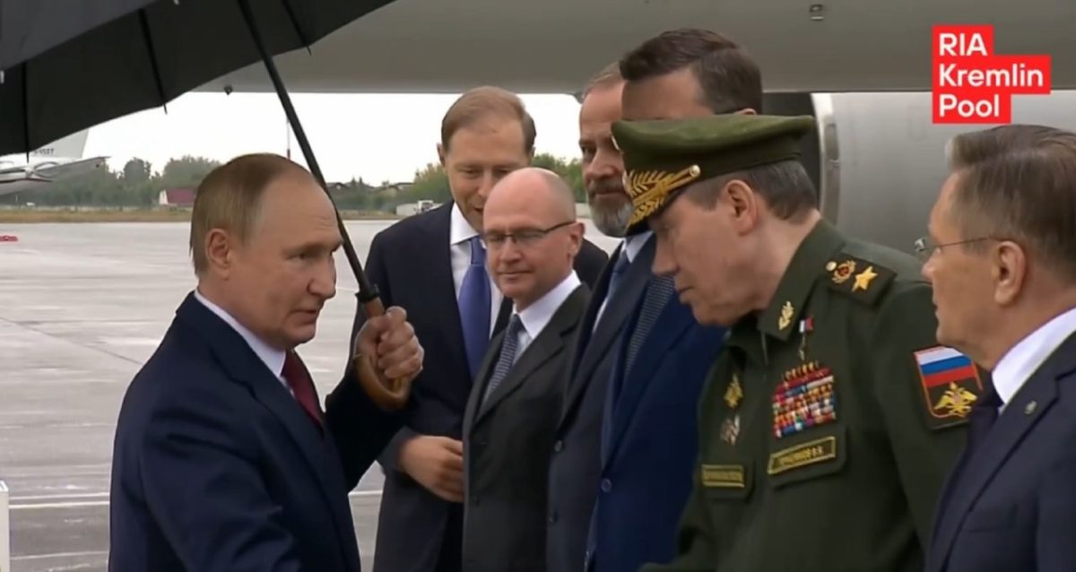 Опубликовано видео прибытия Владимира Путина в Саров