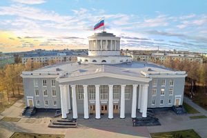 Михаил Клинков поздравил горожан с Днем Государственного флага&nbsp;РФ