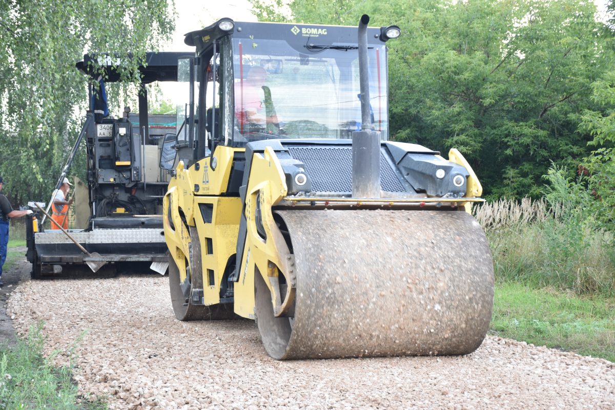 В поселке Пыра благоустраиваются территории