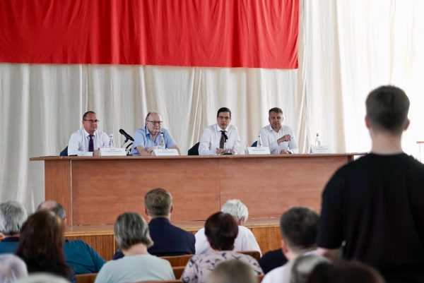 Юрий Шалабаев провел встречу с сотрудниками завода «Гидромаш»