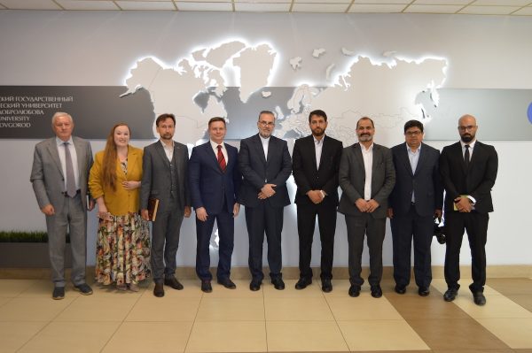 НГЛУ посетила делегация мэрии города Керман Исламской республики Иран