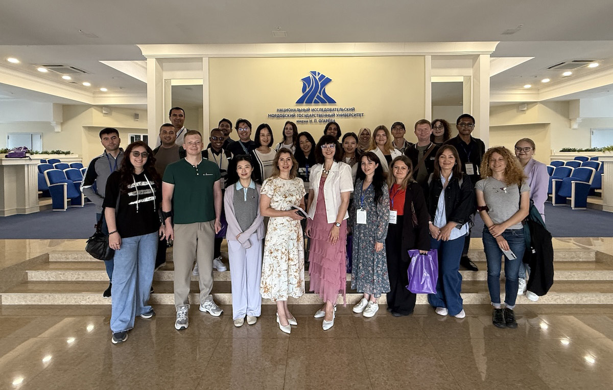Участники проекта «Летний институт» НГЛУ прошли обучение в МГУ им. Н.П. Огарёва