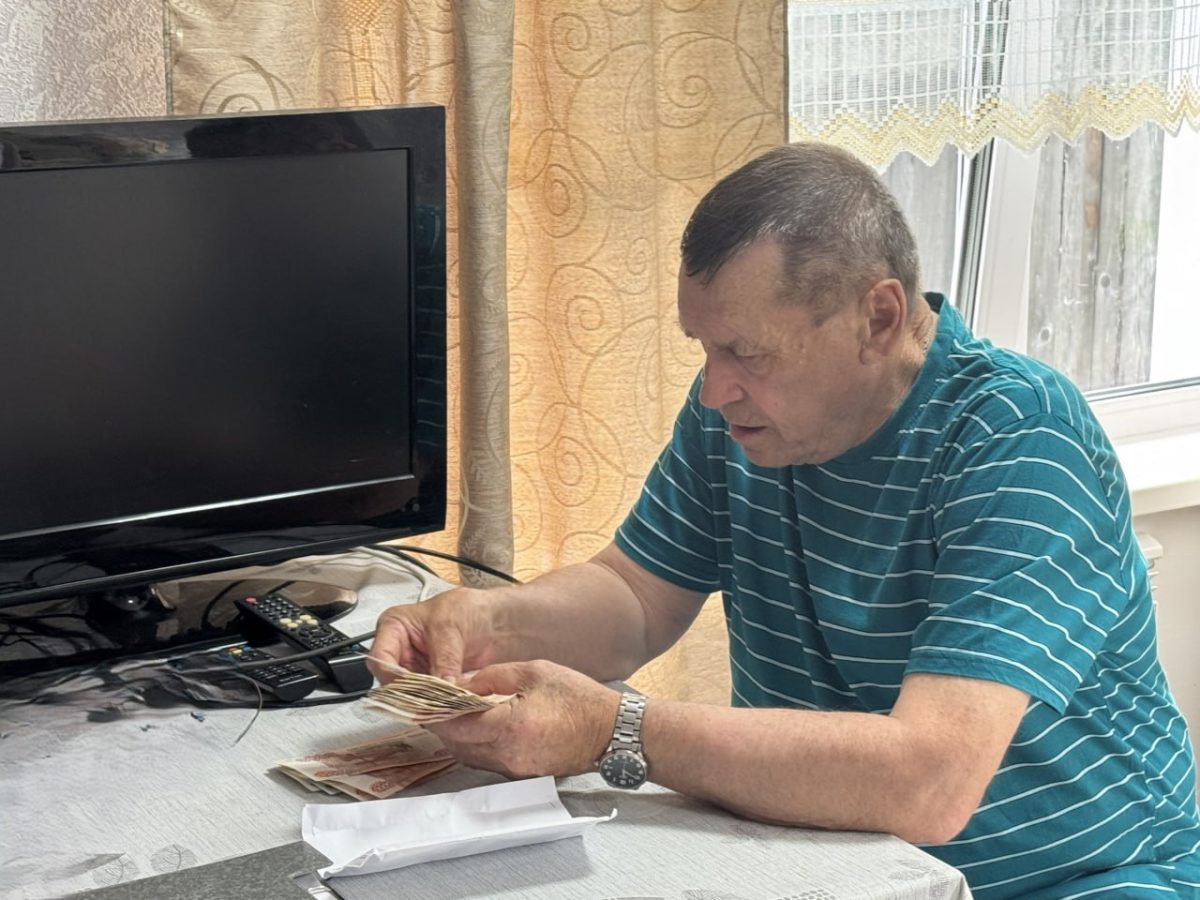 В Нижегородской области полицейские вернули пенсионеру похищенные деньги