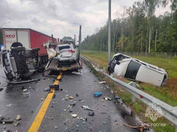 Прокуратура начала проверку по факту смертельного ДТП с автовозом на М‑12