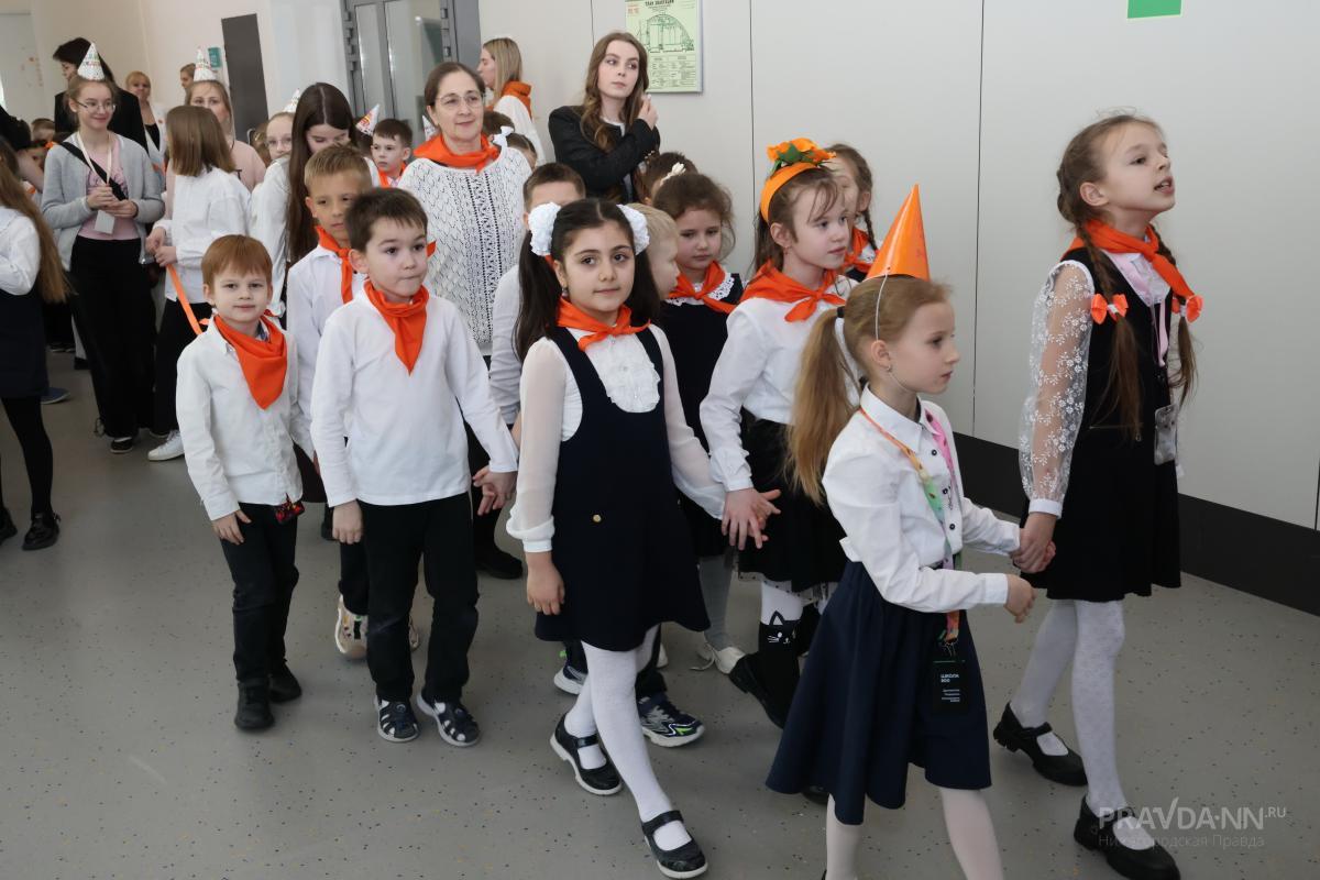 Число детей мигрантов, желающих учиться в нижегородских школах, снизилось