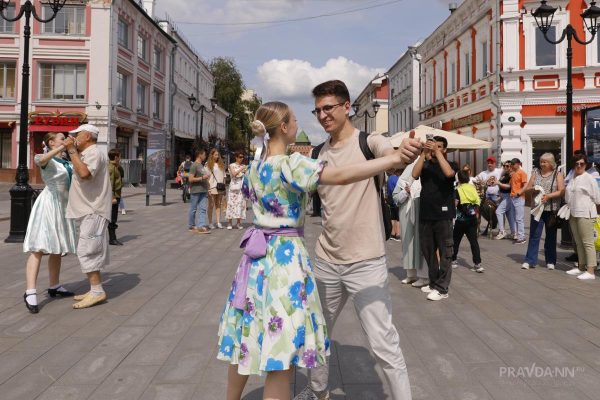 Нижегородские пары могут выиграть призы, рассказав свою историю любви