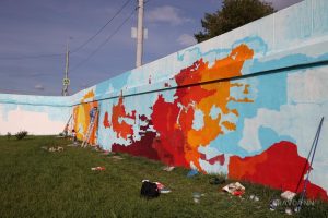 Новое граффити с нижегородскими закатами рисуют на Канавинском мосту