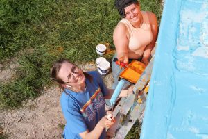 Новое граффити с нижегородскими закатами рисуют на Канавинском мосту