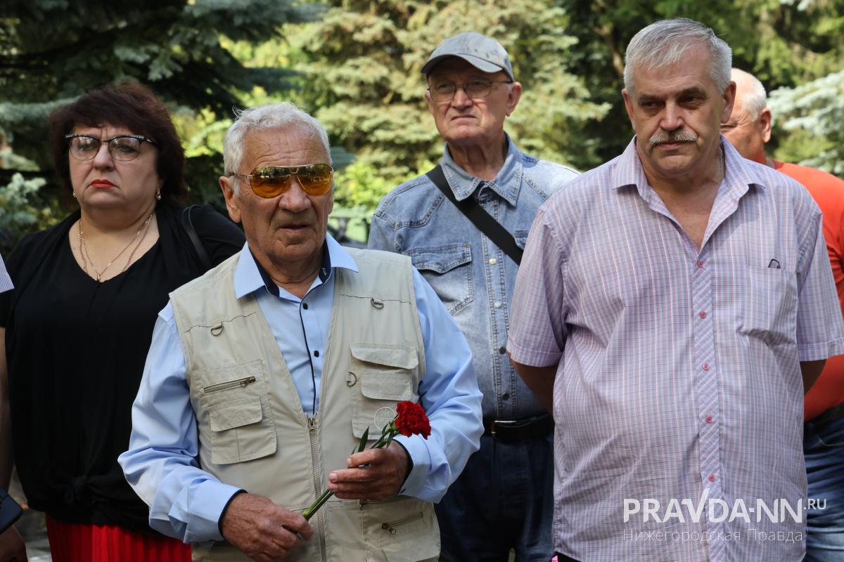 Александр Воложанин