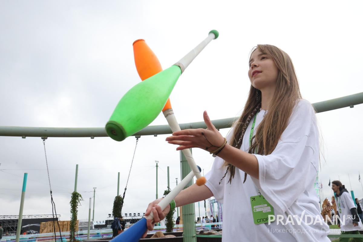 Александр Воложанин