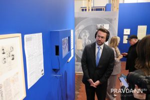 Александр Воложанин