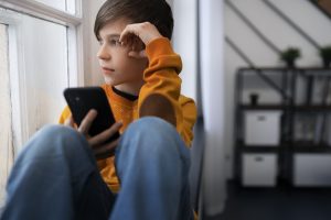 Что такое интернет-зависимость и как с ней бороться: советы врача