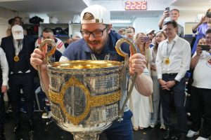 «Торпедо» обновляет логотип, «Чайка» изучает календарь: новости хоккейного предсезонья