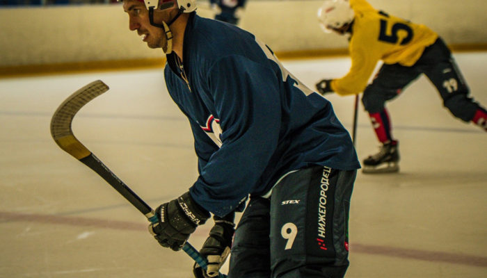 Хоккеисты нижегородского «Старта» приступили к ледовой подготовке