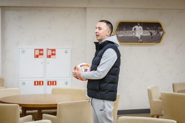 Гендиректор ФК «Пари НН» Давид Мелик-Гусейнов попросил не плодить слухи