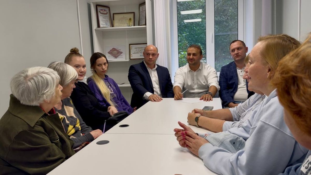 Нижегородская мэрия обсудила аварийный стадион «Водник» с местными жителями