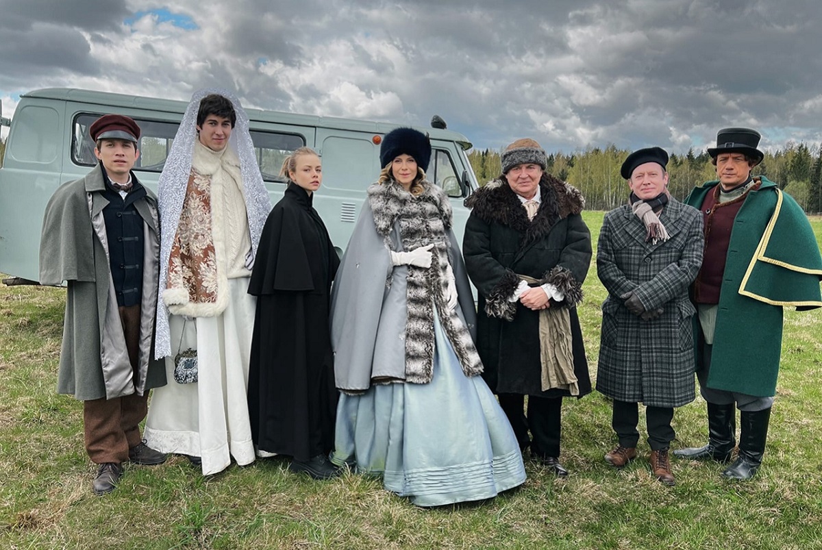 «Гости из прошлого» позволили актёрам представить своих героев в разных эпохах