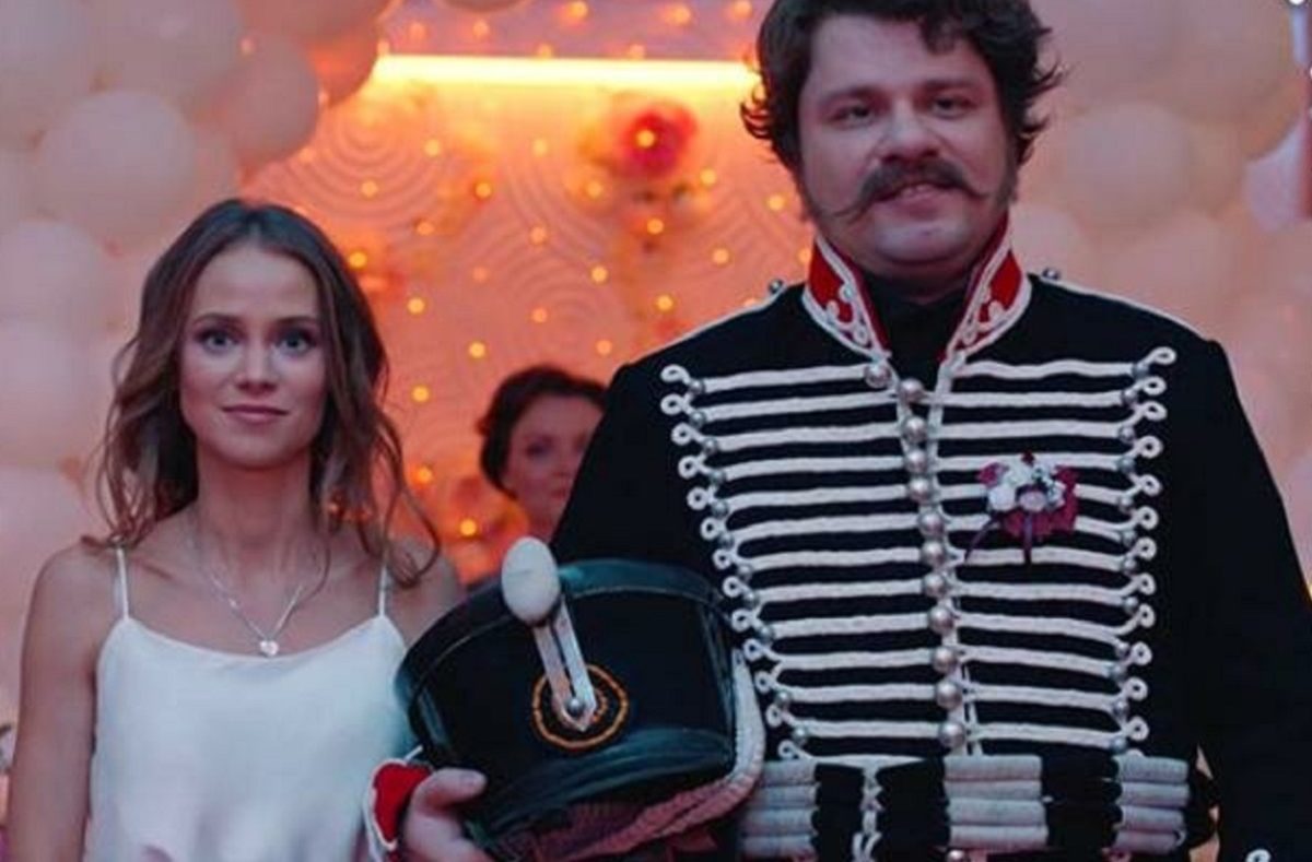 Сериал «Гусар» открыл комедийные способности Екатерины Ковальчук и подарил ей встречу с будущим мужем