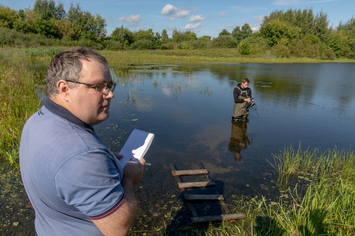 Экологи ННГУ исследуют Хальзовское озеро