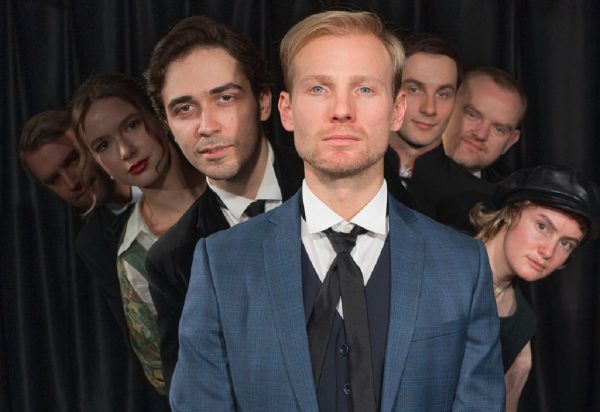 «Нижегородская правда» разыгрывает билеты на спектакль «Игроки»