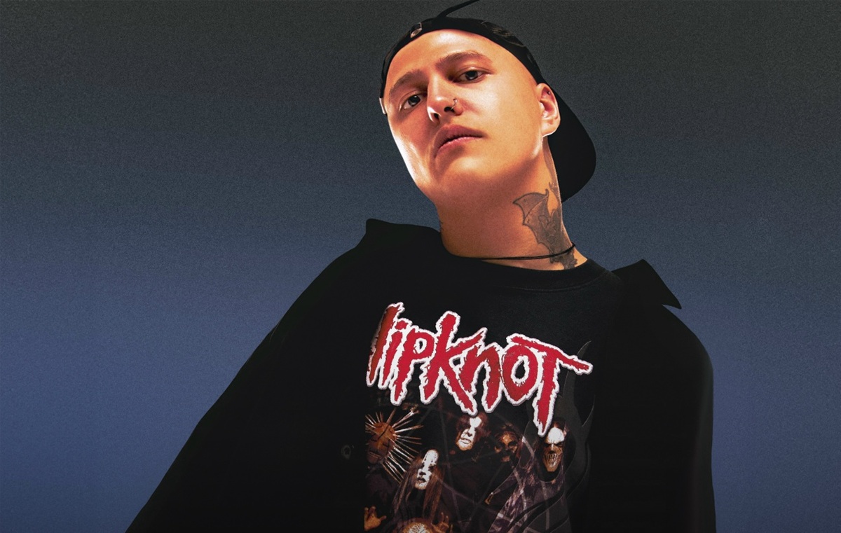 Музыкант порадует фанатов своими хитами