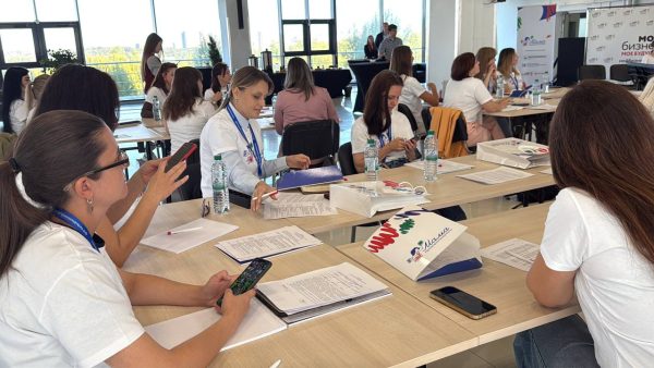 35 нижегородок стали участницами обучающей программы «Мама-предприниматель»