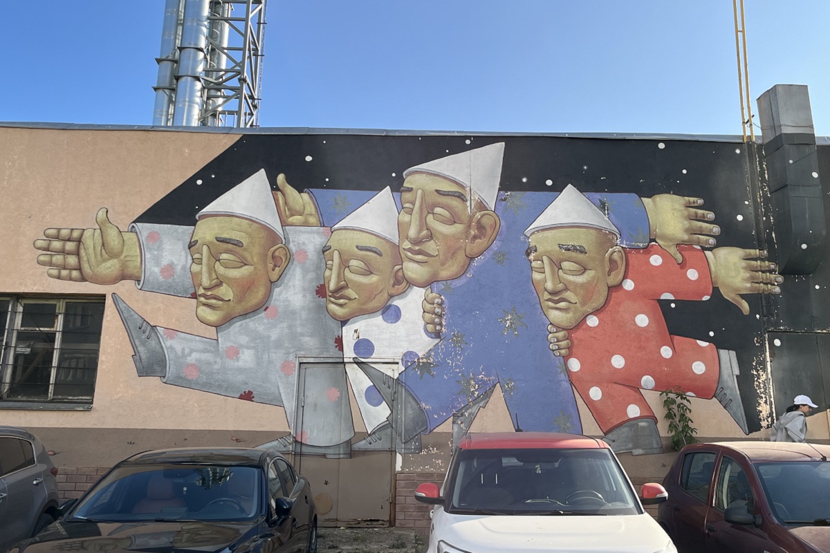 «Вместе», художник Алексей Кислов (Севастополь), Фестиваль уличного искусства «Место» (2018)