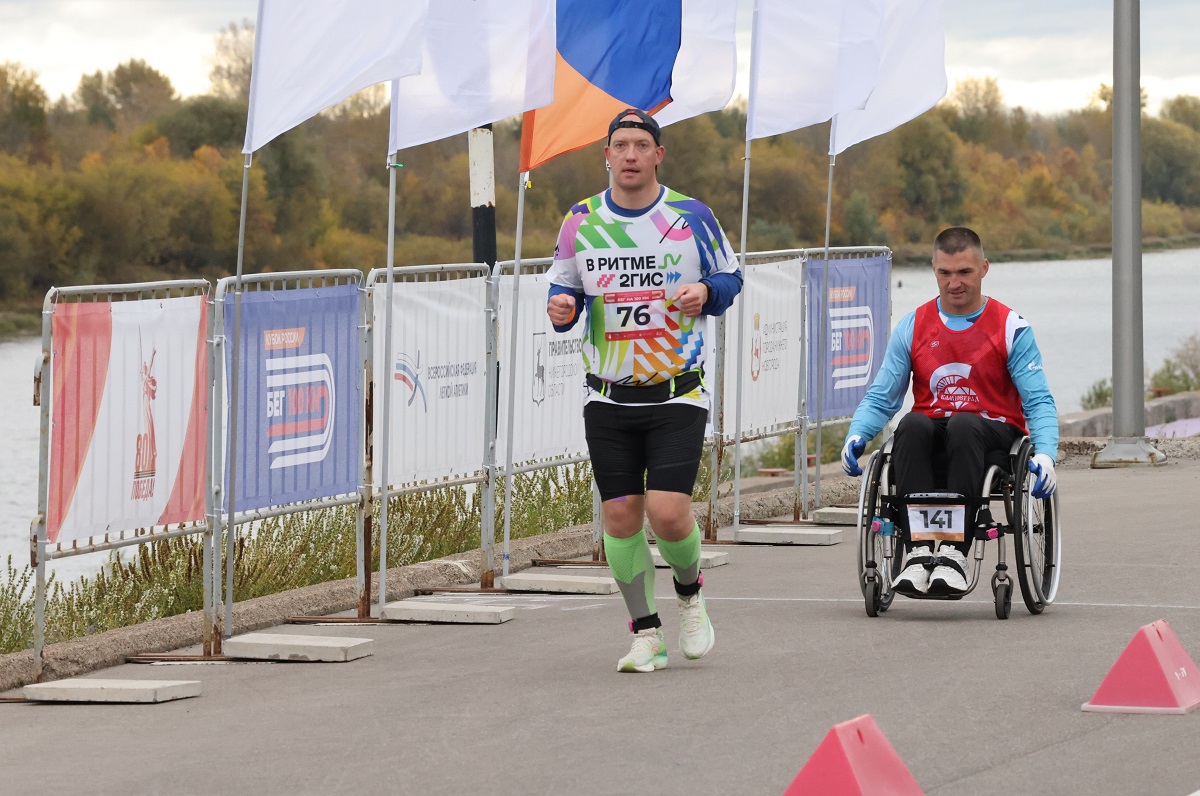 Александр Воложанин