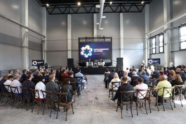 Две компании получили свидетельства о присвоении статуса резидента ОЭЗ «Кулибин»