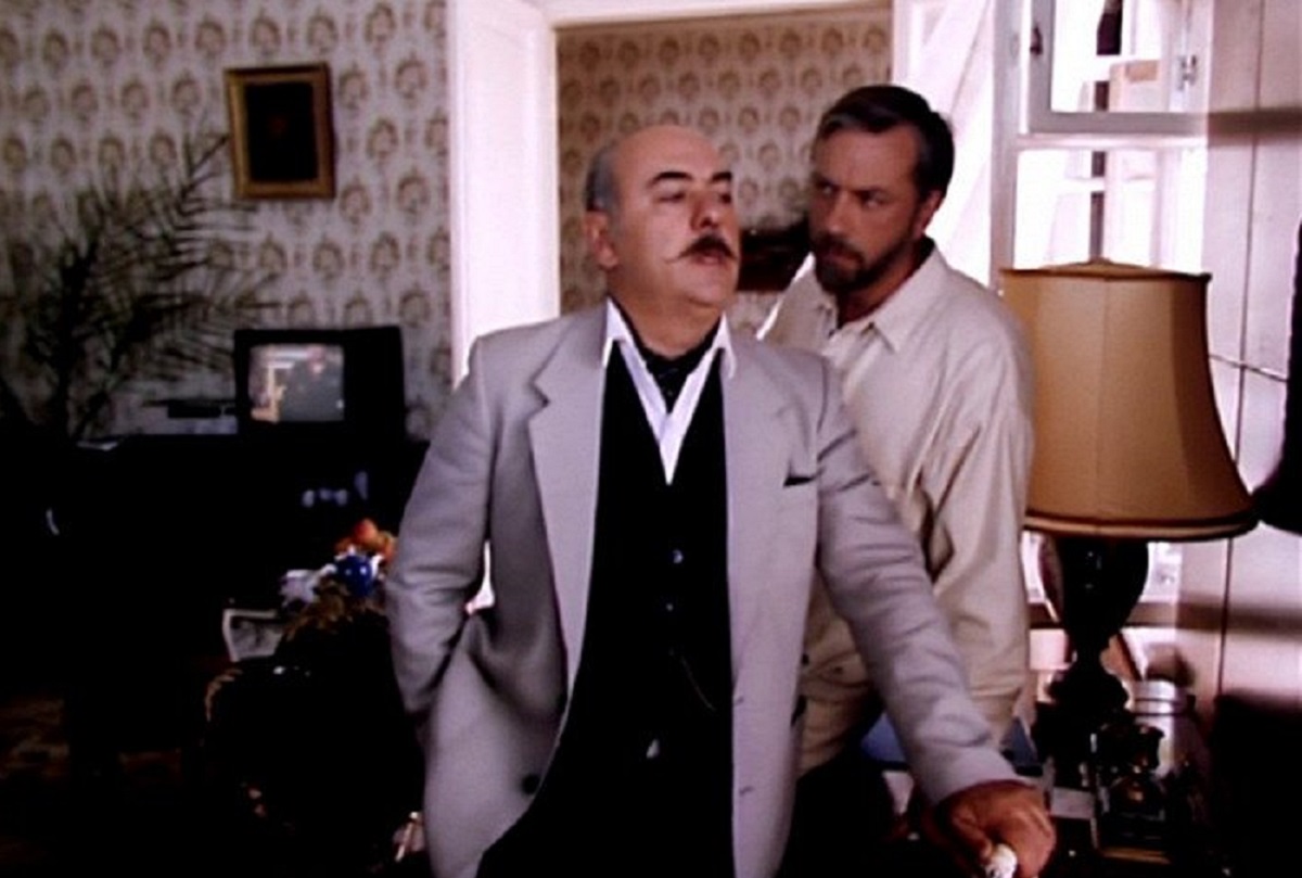 Для Анатолия Равиковича роль Пуаро была шансом избавиться от образа Хоботова в «Покровских воротах»