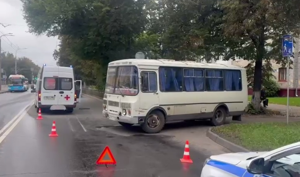 Трое детей пострадали в аварии с каретой скорой помощи в Нижнем Новгороде