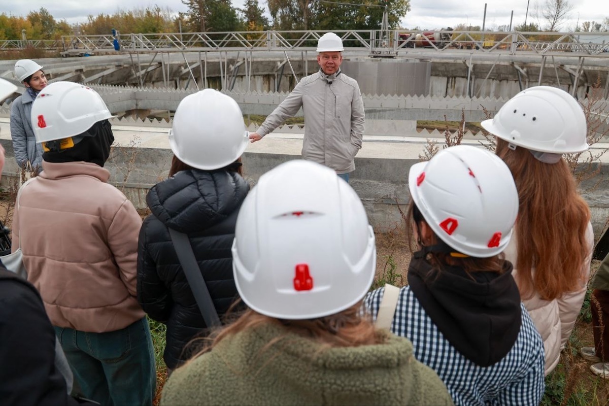 Для студентов-экологов провели первую экскурсию по Нижегородской станции аэрации