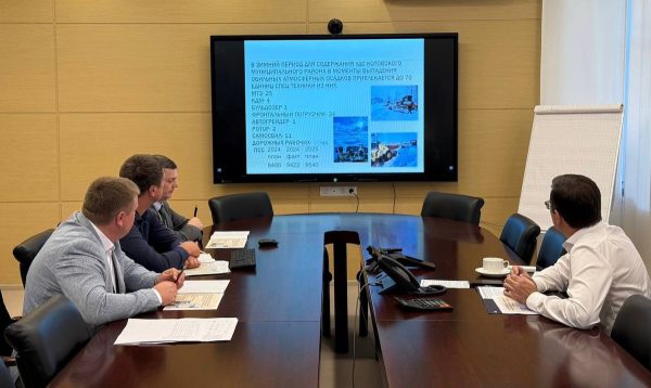 Юрий Шалабаев провел совещание с нижегородскими и кстовскими дорожниками