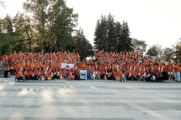 450 волонтёров будут помогать участникам Слёта Всемирного фестиваля молодёжи