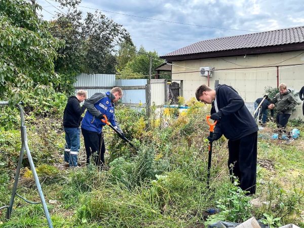 Совет молодежи «Транснефть – Верхняя Волга» организовал субботник в парке-музее