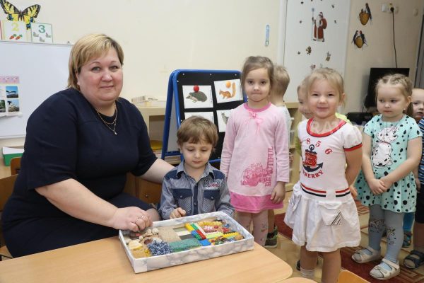 15 тысяч педагогов работают в детсадах Нижегородской области