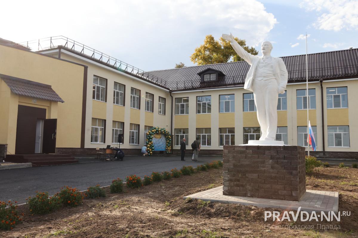 Александр Воложанин