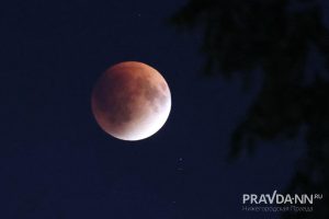 Игра в прятки: что такое лунное затмение и как часто его можно наблюдать в России