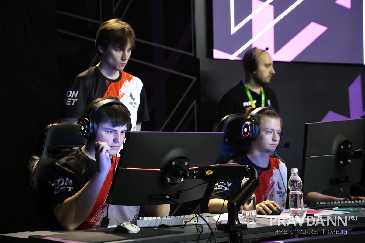 Александр Воложанин