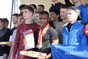 Александр Воложанин