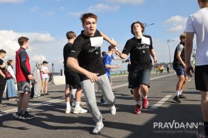 Александр Воложанин