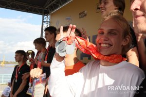 Александр Воложанин