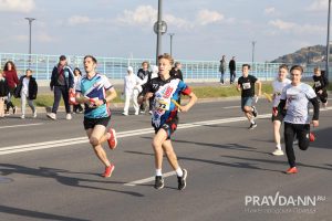 Александр Воложанин